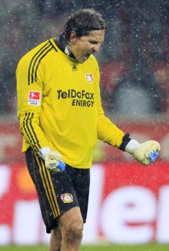2010-12-05t163702z_01_wr17_rtridsp_3_soccer-germany_reuters