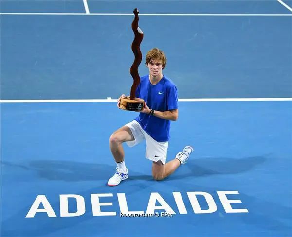 ?i=epa%2ftennis%2f2020-01%2f2020-01-18-08137548_epa