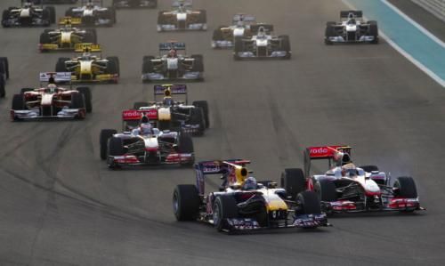 2010-11-14t134126z_01_yas09_rtridsp_3_motor-racing-prix_reuters