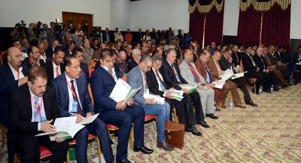 من الاجتماع