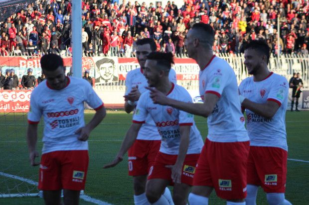 لاعبو مولودية وهران - أرشيفية