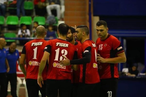 لاعبو الأهلي