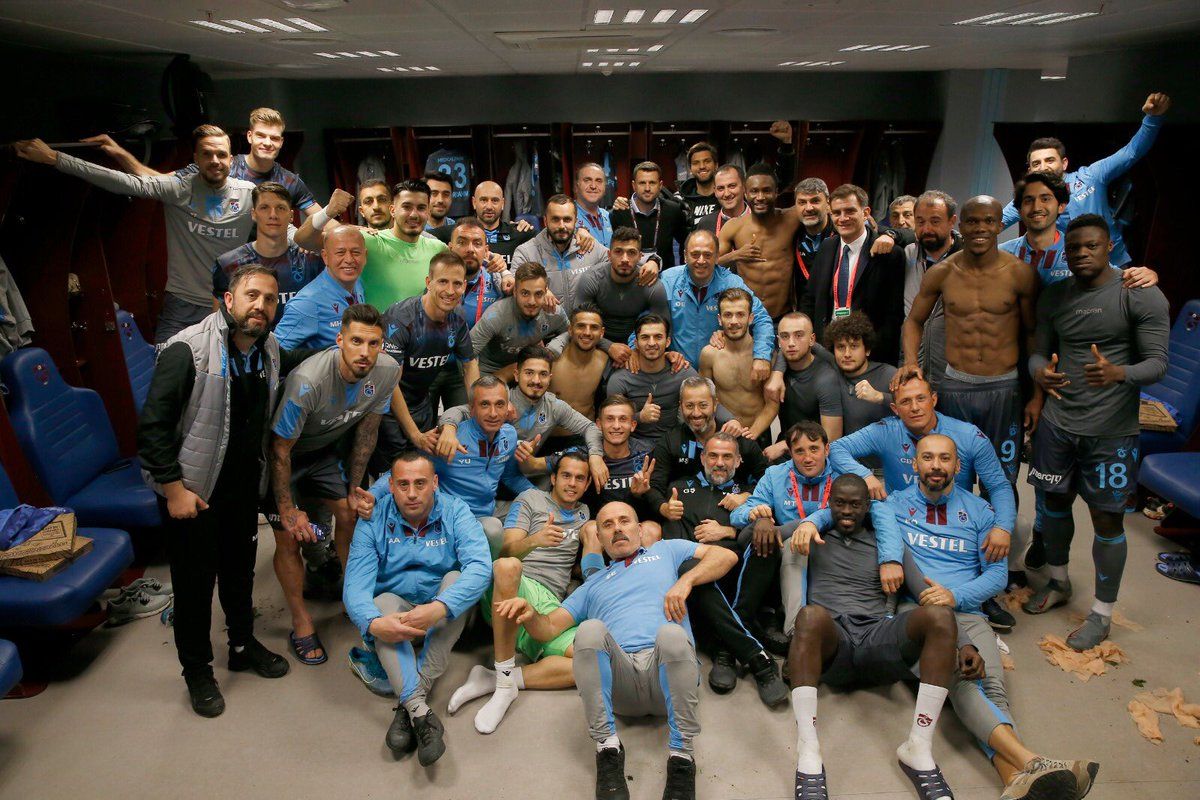 فرحة لاعبي طرابزون سبور