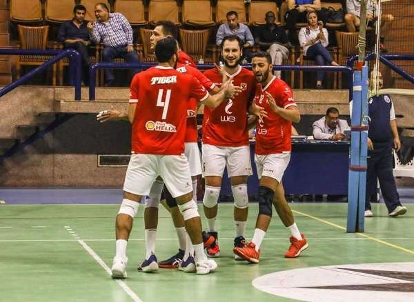 لاعبو الأهلي