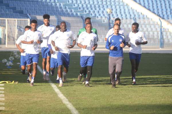 لاعبو الهلال