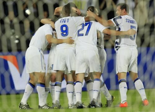 2010-12-15t182243z_01_abd20_rtridsp_3_soccer-club_reuters