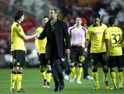 2010-12-15t221556z_01_mdp16_rtridsp_3_soccer-europa_reuters