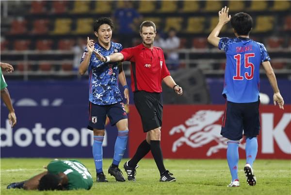 كريستوفر بيث