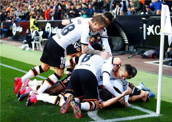 لاعبو فالنسيا