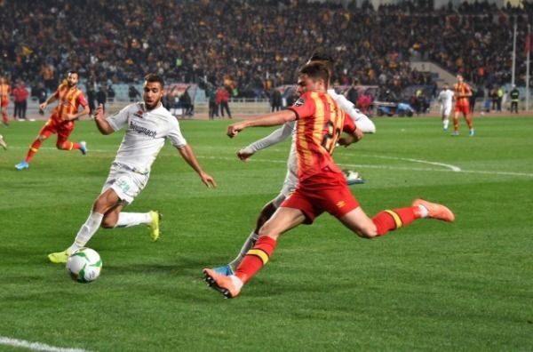 لقطة من مباراة الترجي والرجاء