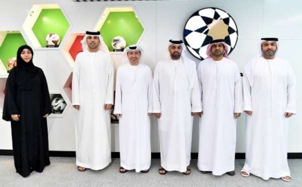 من الاجتماع