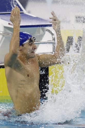 2010-12-16t173529z_01_dub13_rtridsp_3_swimming_reuters
