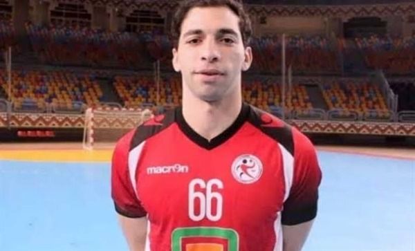 أحمد الأحمر 