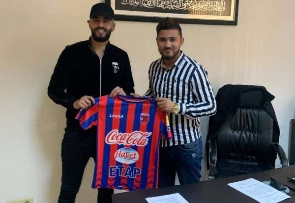 رياض كنيش بعد إمضاء العقد