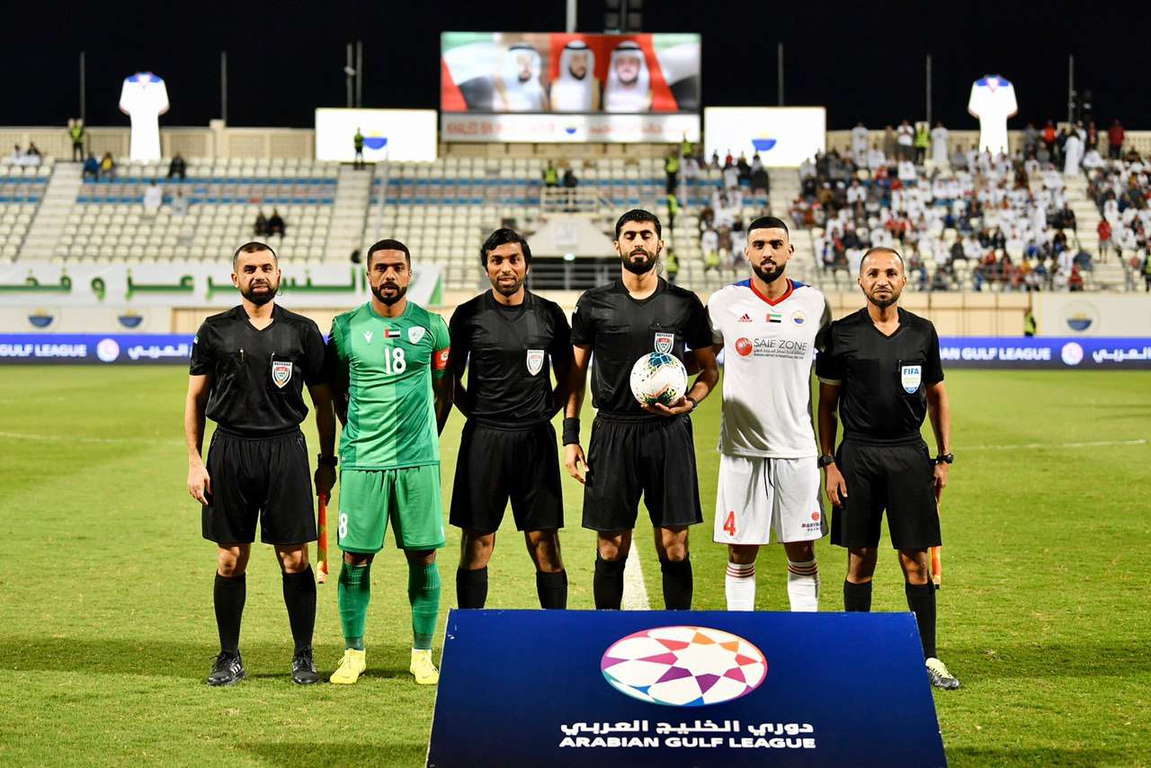 من اللقاء 