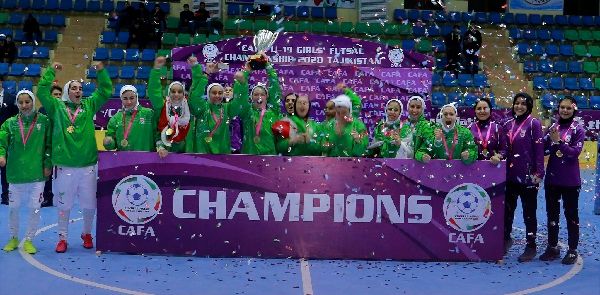 تتويج فتيات إيران بلقب كأس وسط آسيا للصالات
