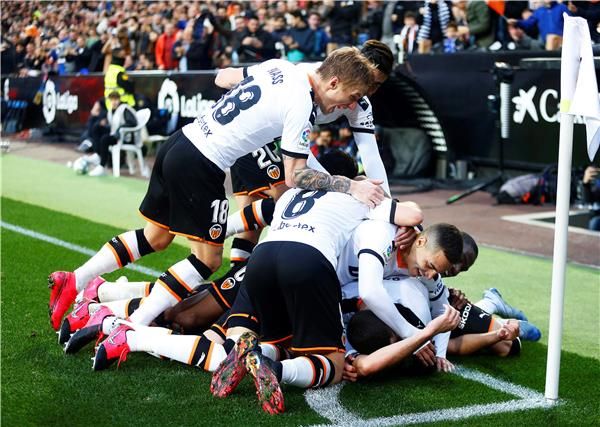 لاعبو فالنسيا