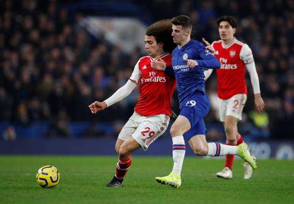 من الدوري الإنجليزي