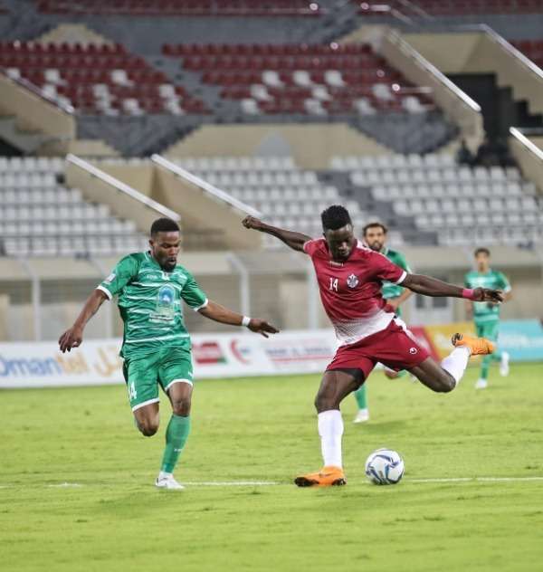 من مباراة النهضة والرستاق 