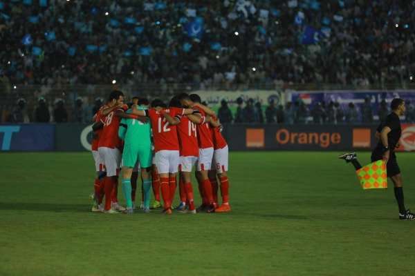 لاعبو الأهلي