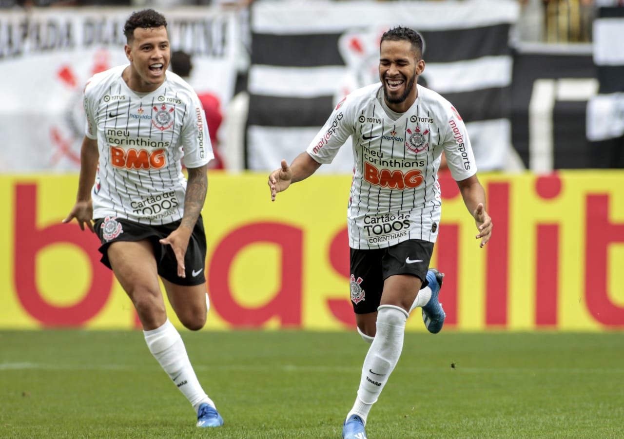 لاعبو كورينثيانز