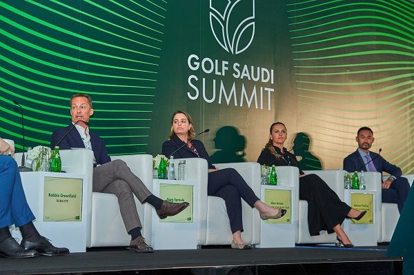 جانب من افتتاح منتدى جولف السعودية