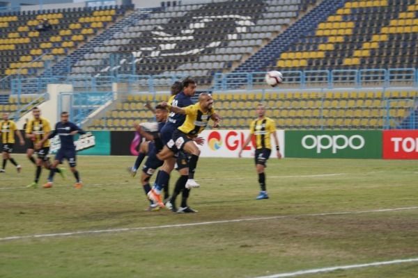 جانب من مباراة المقاولون وإنبي