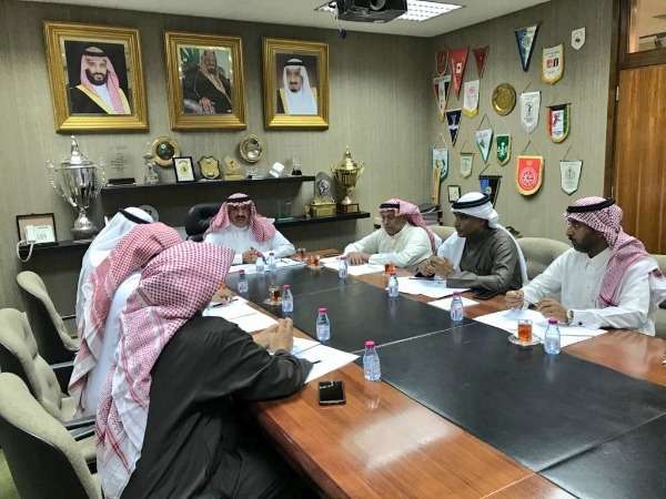 من الاجتماع