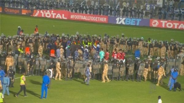 من أحداث مباراة الهلال والأهلي