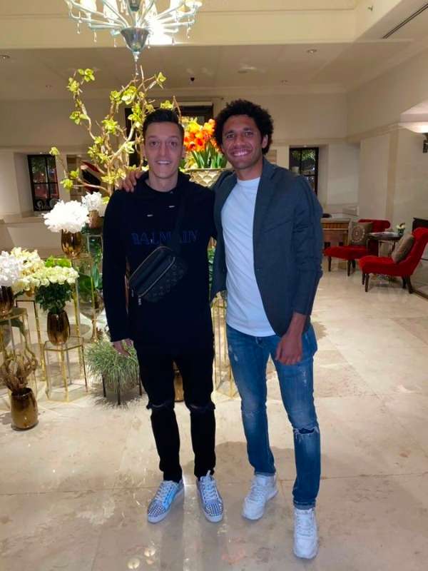 أوزيل والنني