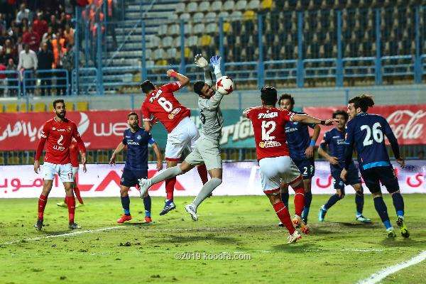 مباراة سابقة بين الفريقين