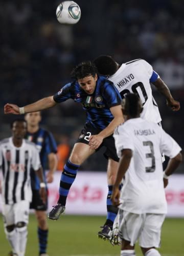 2010-12-18t184055z_01_abd28_rtridsp_3_soccer-club_reuters