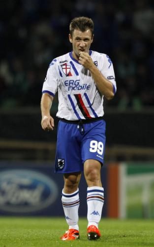 2010-08-18t205415z_01_cha124_rtridsp_3_soccer-champions_reuters