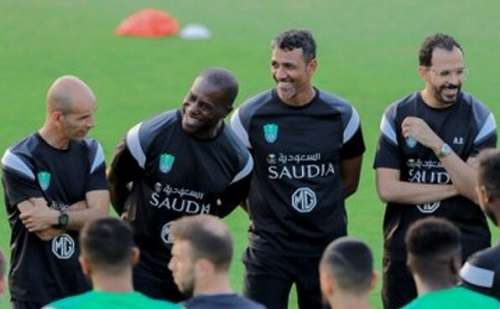 جانب من التدريبات