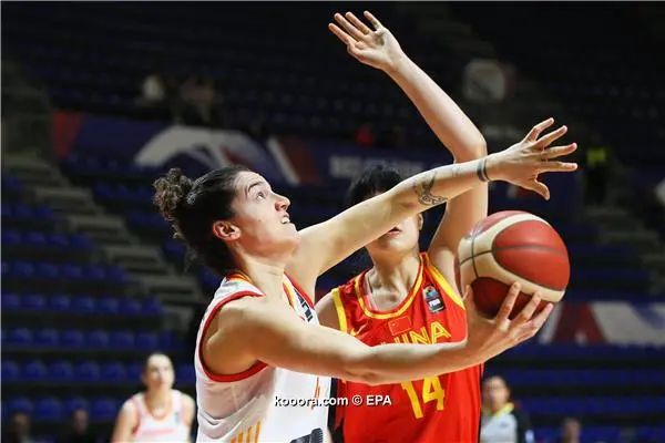 ?i=epa%2fbasketball%2f2020-02%2f2020-02-08-08202257_epa