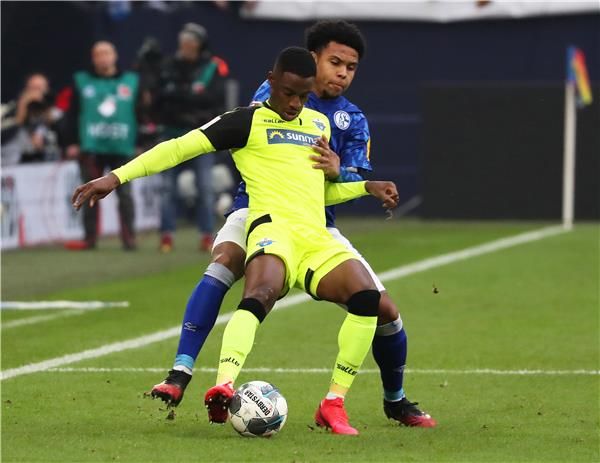 من لقاء شالكه وبادربورن 