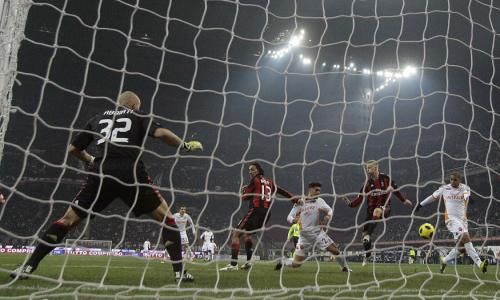 2010-12-18t220013z_01_mln128_rtridsp_3_soccer-italy_reuters