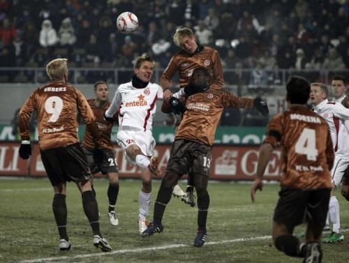 2010-12-18t185741z_01_cha106_rtridsp_3_soccer-germany_reuters