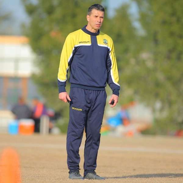 ألكسندر إيليتش مدرب الشرطة 