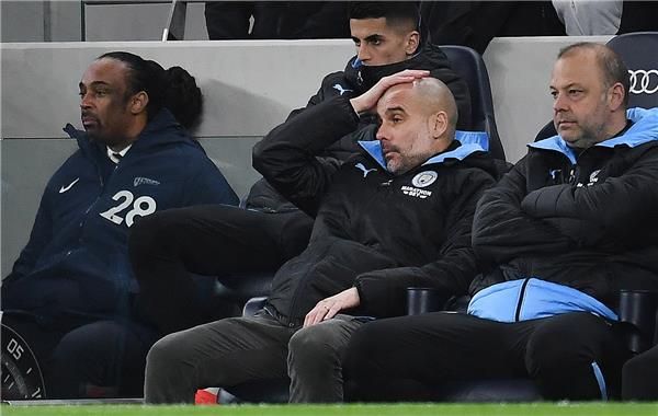 جوارديولا مدرب مانشستر سيتي