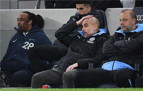 جوارديولا مدرب مانشستر سيتي