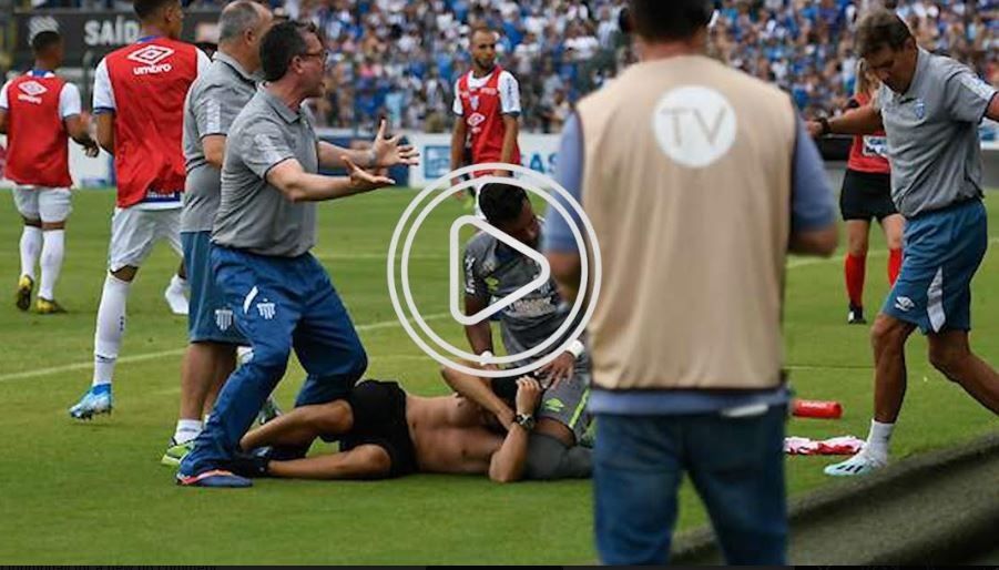 الاعتداء على مشجع في البرازيل