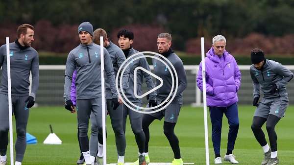 ديلي آلي مع توتنهام