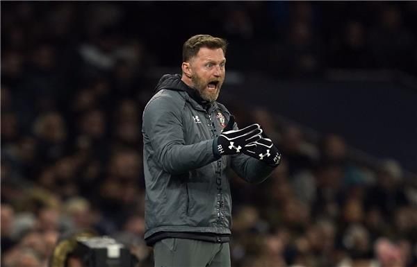 رالف هازنهاتل