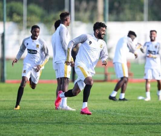 لاعبو اتحاد جدة