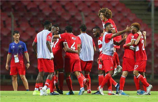 لاعبو الوحدة