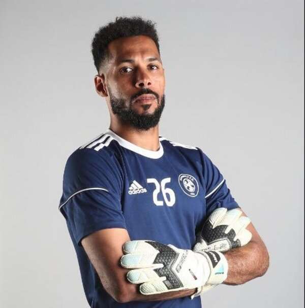 مصطفى ملائكة