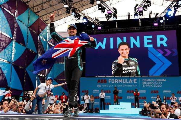 ميتش إيفانز