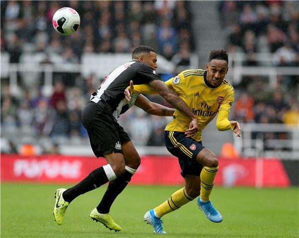 آرسنال ونيوكاسل