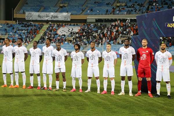 لاعبو الشباب